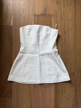 Boa Strapless White Peplum Top